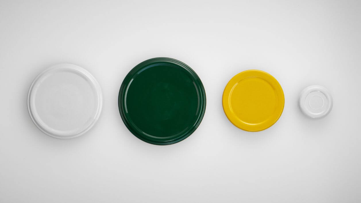 Metal lug caps designed for airtight, secure sealing across sizes.